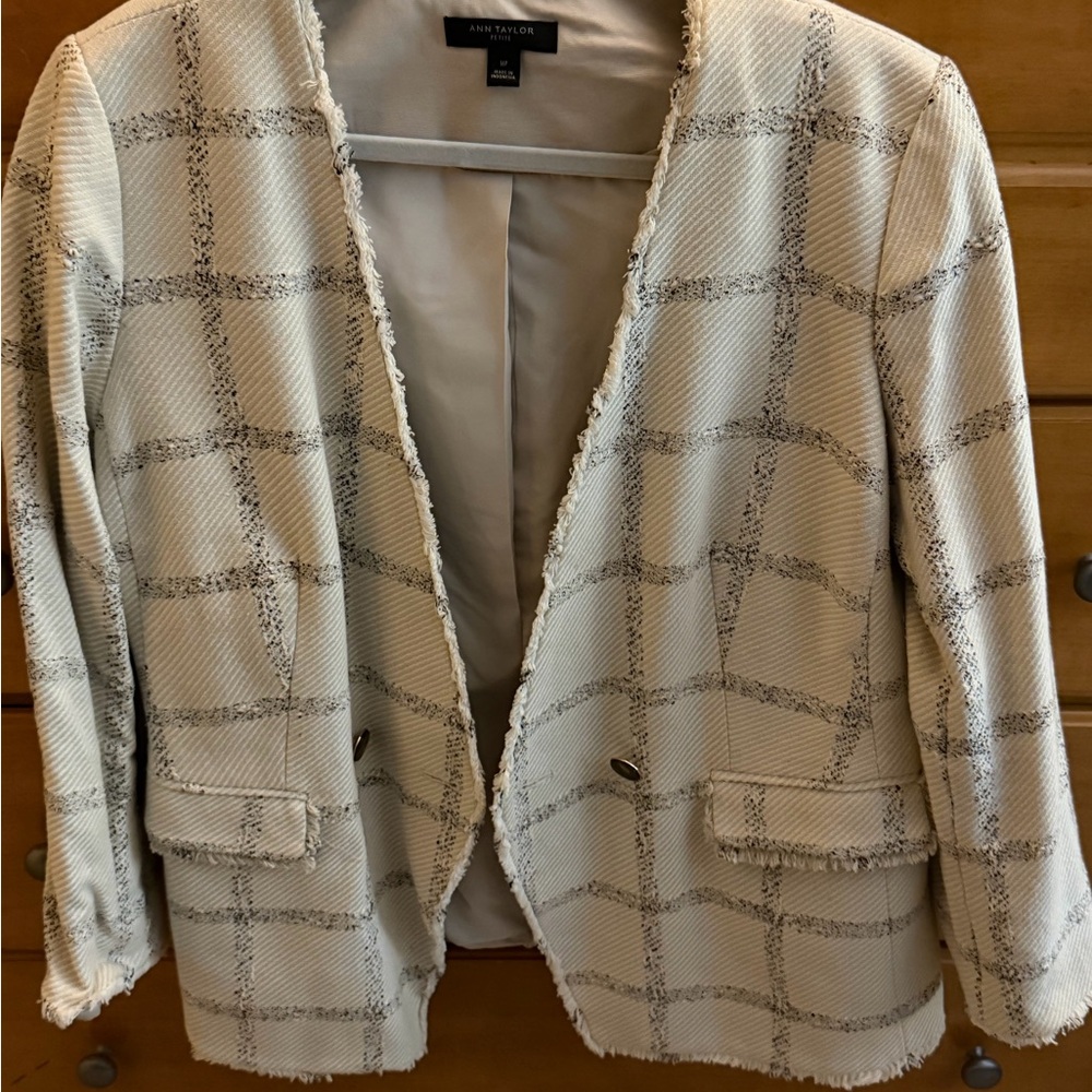 Ann Taylor Women's Ivory Checkered Blazer